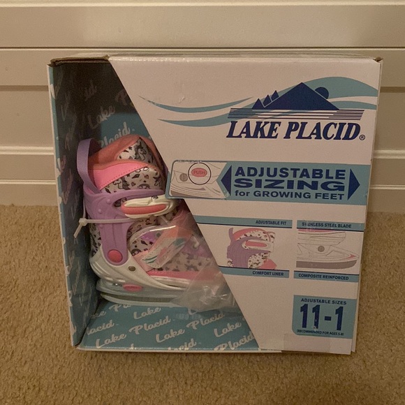 Little girls ice skates - Picture 2 of 4